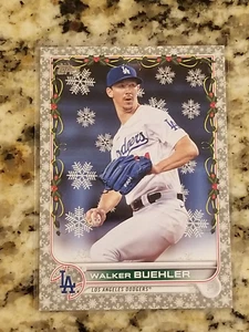 Metallic! 2022 Topps Holiday Walker Buehler #HW25 Los Angeles Dodgers - Picture 1 of 2