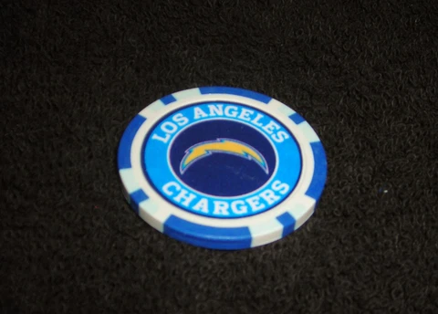 NFL LOS ANGELES CHARGERS SOUVENIR COLLECTIBLE POKER CHIP GOLF BALL MARKER Cover