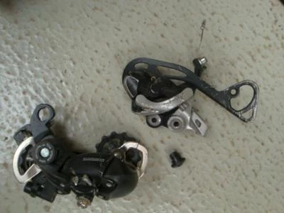 A018-114: 2 Fahrrad Schaltwerke Shimano XT als Ersatzteilspender für Bastler  - Bild 1 von 4