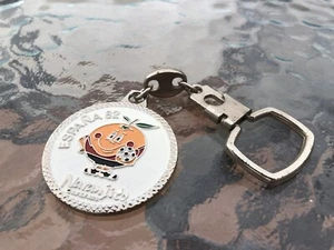 Vintage Enamel Keychain Keyring - 1982 FIFA World Cup - España 82 - Naranjito - Imagen 1 de 4