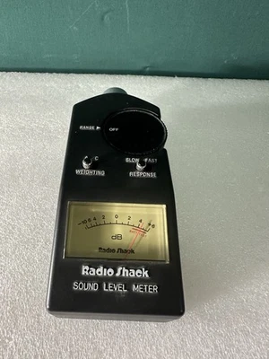 Radio Shack Decibel Meter – Acoustic Analyzer for Studio, Theater, or Field Use. - Image 1 of 4
