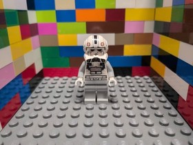 Lego Clone Pilot 8096 Open Helmet and White Head Episode 3 Star Wars Minifigure