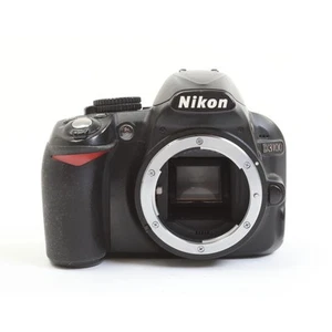 Nikon D3100 + Gut (272465) - Bild 1 von 10