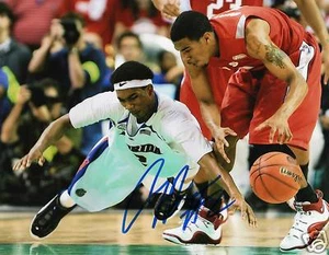 COREY BREWER GATORS TIMBERWOLVES SIGNED 8x10 PHOTO - Picture 1 of 1