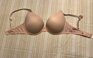 PINK by Victoria's Secret Bra Size 34D Push Up Bra Light Pink/NUDE LIGHT MARKs - Picture 1 of 15