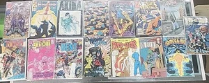 Lote de 15 cómics - Excalibur, Hawk & Dove, Akira, Sub- Mariner, doblado, ¡y más! - Imagen 1 de 2