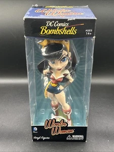 Cryptozoic DC Bombshells: Wonder Woman Vinyl Statue Series 1 - Picture 1 of 7