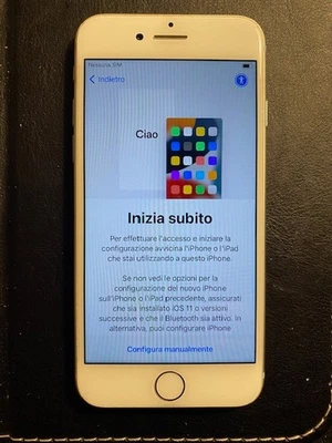 vendo iphone 8 silver   64 gb  - Immagine 1 di 4