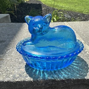Vintage Westmoreland blu cobalto gatto sul nido coperto / caramelle / piatto bigiotteria - Foto 1 di 3