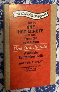 Red Hot Chili Peppers One Hot Minute Cassette For Promotional Use Only Unplayed - Foto 1 di 6
