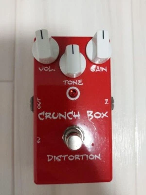 Pedal de efectos para guitarra MI AUDIO CRUNCH BOX DISTORSION bueno Foto 1 de 4