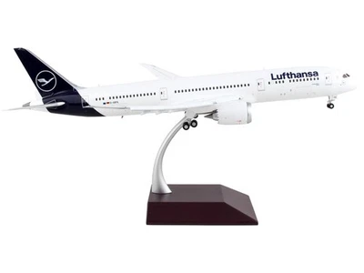 Boeing 787-9 Aircraft W/Flaps Down Lufthansa 1/200 By Geminijets G2dlh1050f - Image 1 of 2