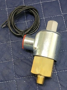 3 Wege 2 Pos MAGNETVENTIL - NEW LEXAIR 03-3036 * Neu und so schön!* - Bild 1 von 8