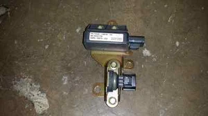 2000 2001 2002 LINCOLN LS YAW RATE SENSOR YW4A-14B296-AA - Picture 1 of 2