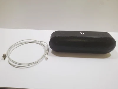 Alto-falante Bluetooth Beats by Dre Pill+ A1680 preto - Imagem 1 de 4