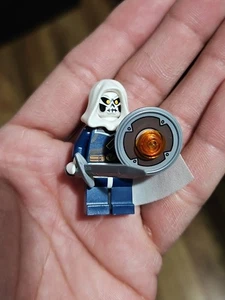 Lego Marvel Super Heroes Taskmaster - White Cape and Hood Minifigure New 76018 - Picture 1 of 5