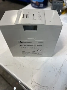 Módulo de salida Mitsubishi Electric FX2N-8EYT-ESS/UL 5-30 VDC 30 días de garantía - Imagen 1 de 3
