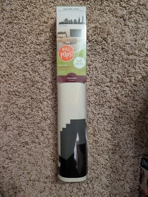 Wallpops! Виниловая наклейка настенное искусство декор Cleveland Ohio City Skyline 17,5 дюйма x 24 дюйма - Изображение 1 из 3