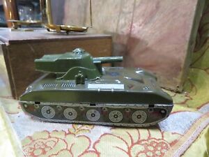 jouet ancien char d assaut tank  en tole a friction AMX J