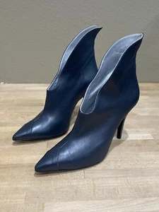 Vivia Damen-Bootie 6,5 Leder mit Absatz verschüttet hinten grau spitz zulaufend dunkelgary 37 - Bild 1 von 11