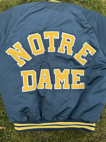 VINTAGE 80s CHALK LINE NOTRE DAME FIGHTING IRISH MENS SATIN JACKET LARGE RARE Cover