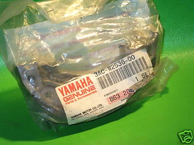 ZAPATOS DE FRENO DELANTEROS YAMAHA YFM80 BADGER '93-98 NOS OEM3AC-W2536-00/4KN-W253E-11-00 Foto 1 de 1