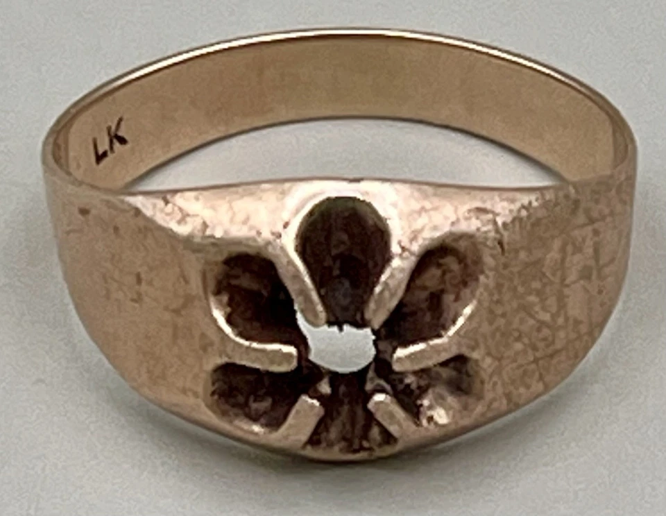 10 Karat Gold Ring Mount or for Scrap - 4.1 Grams Size 8 - Image 1 of 4