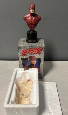 Bowen Designs Marvel 5.5" Daredevil Mini Busto Estatua Como Nueva En Caja-Envío Rápido Foto 1 de 4