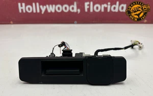 2020-2024 MERCEDES A GLA GLB GLC GLE LIFTGATE RELEASE HANDLE SWITCH W CAMERA OEM - Foto 1 di 9