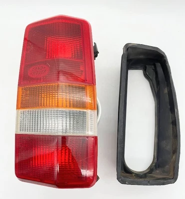1996 - 1998 Land Rover Discovery Series 1 Tail Light Passenger side + Gasket OEM - Image 1 of 4