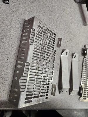 Devol Radiator Guards Aluminum Honda CR125R/CR250R 2000-2001 - Image 1 of 4