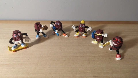 Lot of 6 Vintage California Raisins Hardees Toy Figures PVC Applause Cover