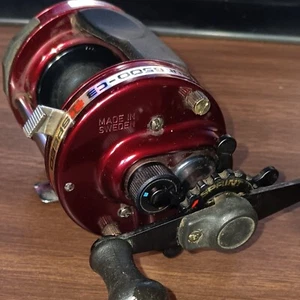 Abu Garcia Ambassadeur 6500 C3 Red Baitcaster Fishing Reel - Picture 1 of 3