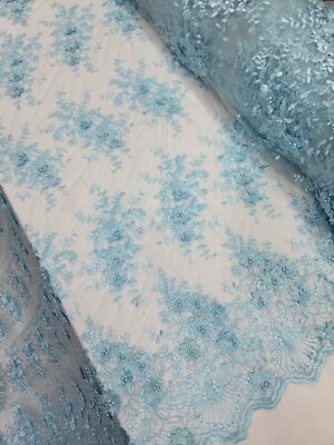 Tela de encaje floral 3D azul cielo por yarda - bordada con perlas en malla para Foto 1 de 4