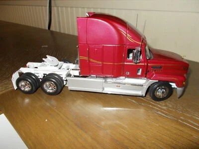 Franklin mint 1993 MACK ELITE CL 613 Truck Tractor Cab 1/32 orig $250 - Image 1 of 4