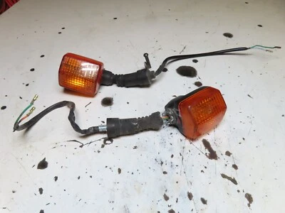 Honda CB250SC CB250 1997 NightHawk señales de giro traseras Foto 1 de 4