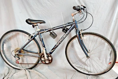 2002 Trek 7100 Comfort Hybrid Bike 17.5" Medium SRAM Shimano V-Brakes Ships USA - Image 1 of 4