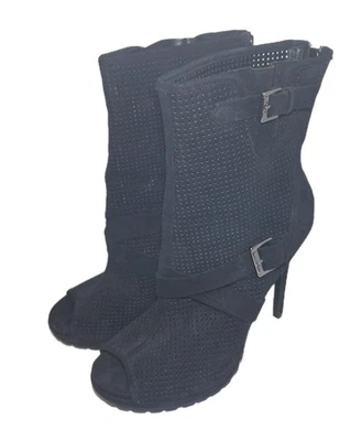 Botines Juicy Couture Fabia negros perforados punta abierta aguja talla 9,5 Foto 1 de 4