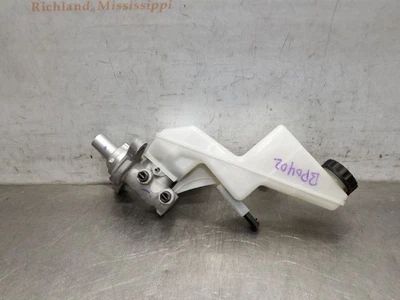 23 2023 NISSAN ROGUE SV JAPAN BUILT 1.5L BRAKE MASTER CYLINDER  - Image 1 of 4