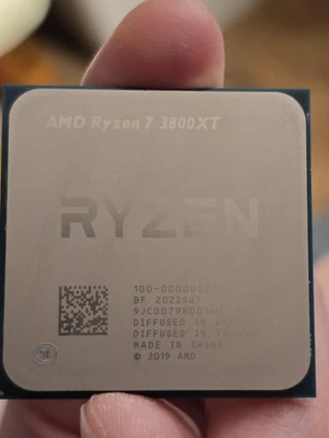 AMD Ryzen 7 3800XT AM4 CPU Processor R7 3800XT 8-Core 3.9 GHz 105W Desktop 32MB - Photo 1/2