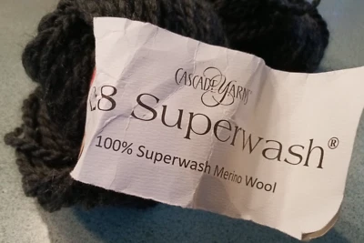Cascade Yarns 128 Superwash  100% Merino Wool 3.5 oz 100 g dark gray bulky skein - Image 1 of 3