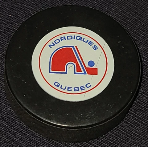 1985 - QUEBEC NORDIQUES - NHL - NATIONAL HOCKEY LEAGUE - PUCK Cover