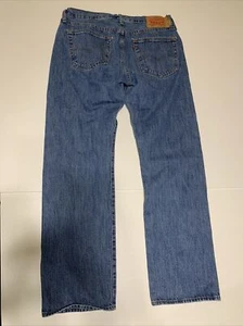Levi's 501 Denim Jeans Men Size 36x32 Medium Wash Button Fly Straight Leg Jeans - Picture 1 of 8