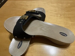 Dr. Scholl's Shoes Women's Classic Slide Sandal - Black Snake Skin. - Imagen 1 de 4