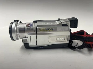 JVC GR-DVL725U MiniDv Mini Dv Camcorder For Parts UNTESTED - Picture 1 of 4