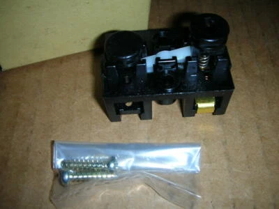 MAGNETEK Electromotive SBU-H2 Maintain Control Double-Spring Push Button Switch - Image 1 of 4