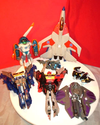 HUGE TRANSFORMER AUTOBOT DECEPTICON ROBOT LOT STARSCREAM SOUNDWAVE BLASTER JETS - Image 1 of 4