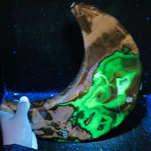 Natürlicher Vulkanachat Kristall Mond Schnitzerei Heilung 2200G (UV Reaktivkristall) - Bild 1 von 12