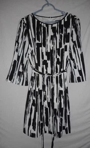 Tahari Arthur S. Levine Size 10P Black white abstract lined Dress w/ belt - Picture 1 of 10