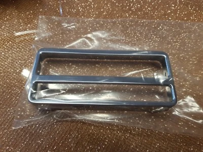 Blaupunkt Chrom Steckblende Porsche/ BMW/ OPEL/ MB - Bild 1 von 4